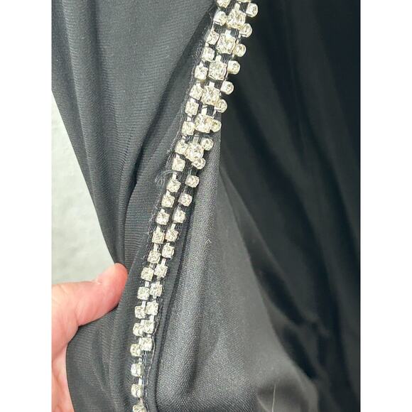 NWT Mac Duggal 26553 Womens Black Rhinestone Accents High Slit Halter Gown Sz 4 - Picture 8 of 16